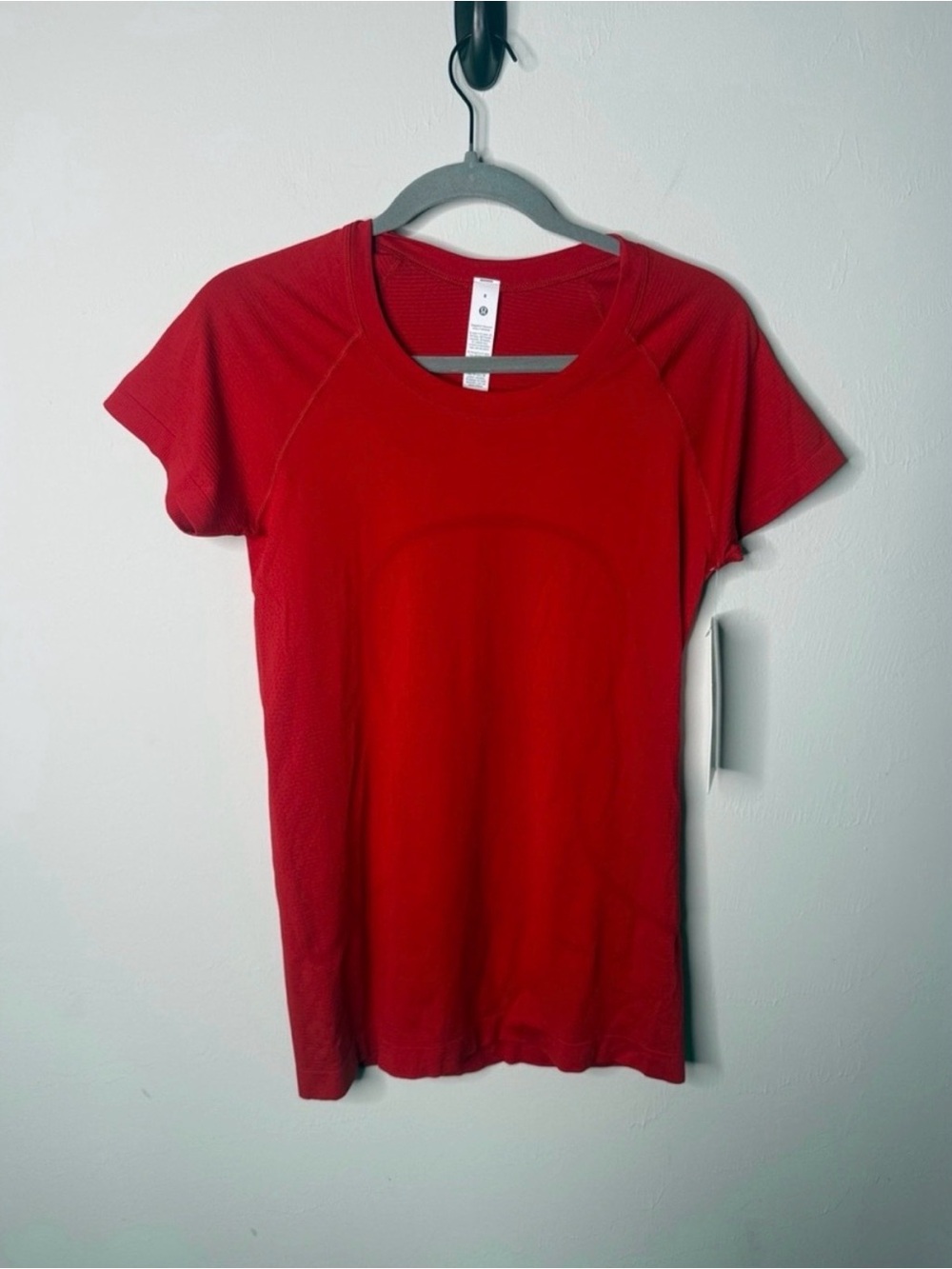Lululemon Swiftly Tech Short Sleeve 2.0 - Picture 1 of 4
